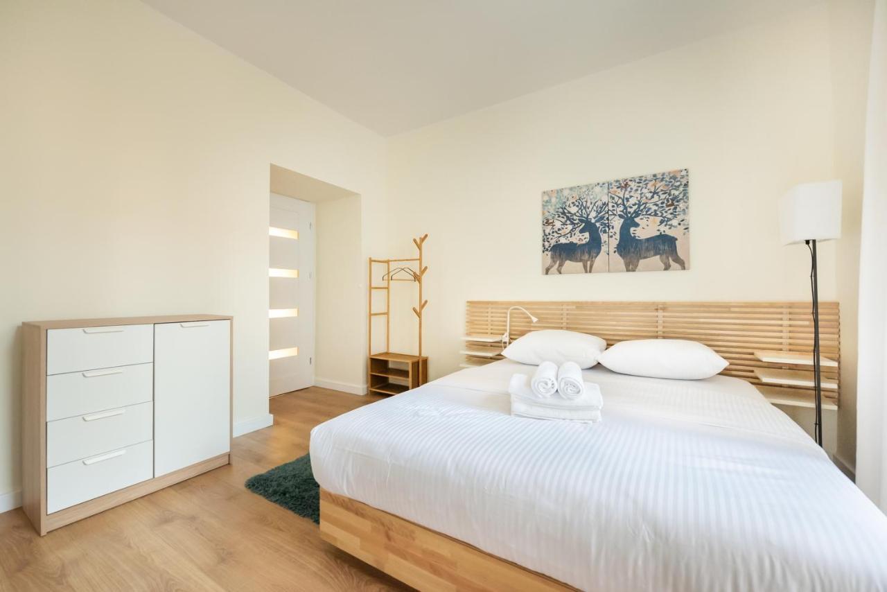 Ochota Sunny Apartment Varsó Kültér fotó