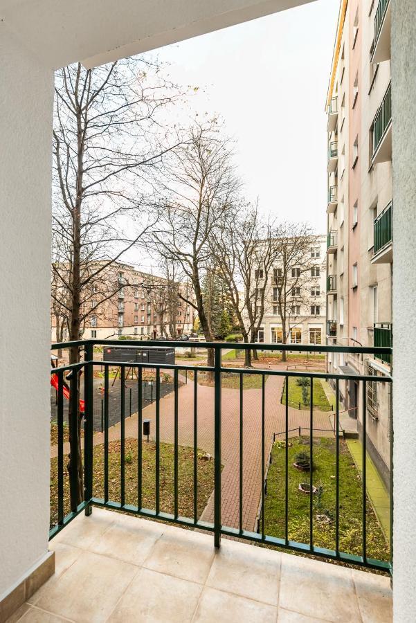 Ochota Sunny Apartment Varsó Kültér fotó